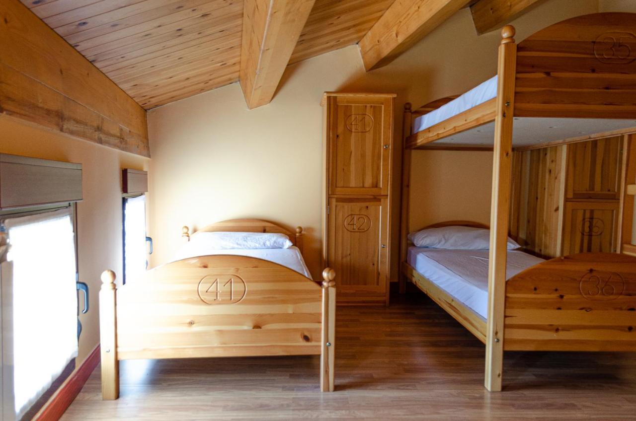 Albergue El Pajar De Ages - Exclusivo Para Peregrinos - Exclusive For Pilgrims المظهر الخارجي الصورة