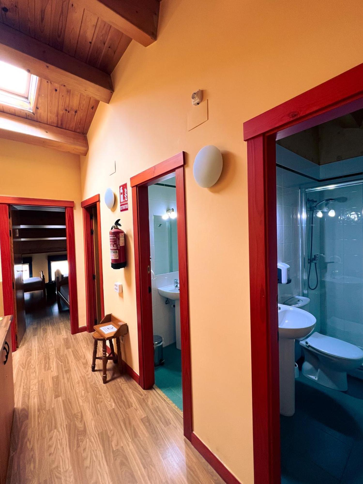Albergue El Pajar De Ages - Exclusivo Para Peregrinos - Exclusive For Pilgrims المظهر الخارجي الصورة